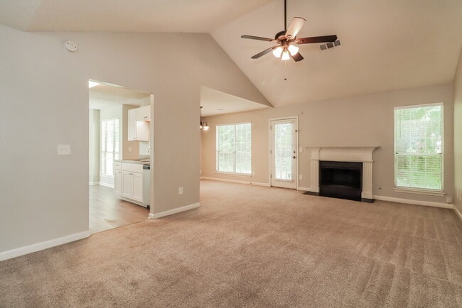 Photo - 2158 Denson Ln S W