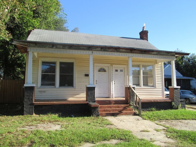 Building Photo - 1727 Hicks St
