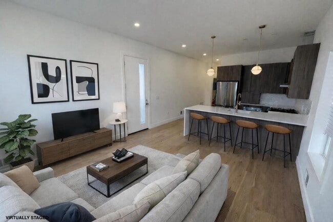 Building Photo - 92 E 27th St Unit 1