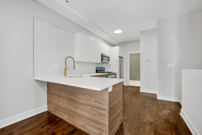 Photo - 2350 S Leavitt St Condo Unit 2R