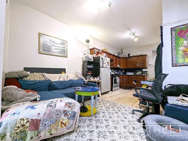 Photo - Utica Avenue Unit 2