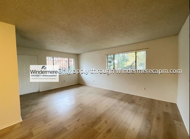 Photo - Delightful 2 Bedroom Condo- Available Now! Unit 4