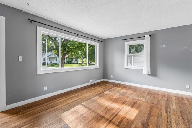 Photo - 3 Bedroom in Midtown!