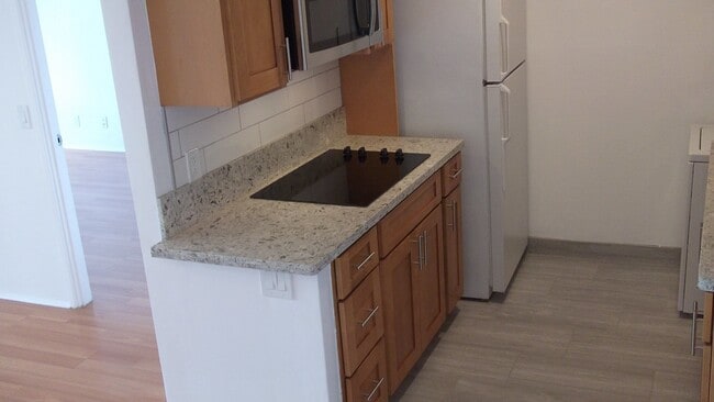 Photo - Villa On Eaton Square, 1 Bedroom, 1 Bath, ...