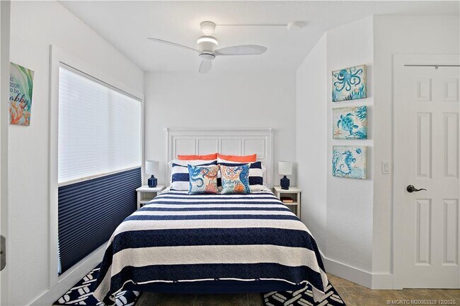 Photo - 245 NE MacArthur Blvd Unit 12