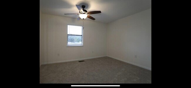 Photo - 619 Sandalwood Dr