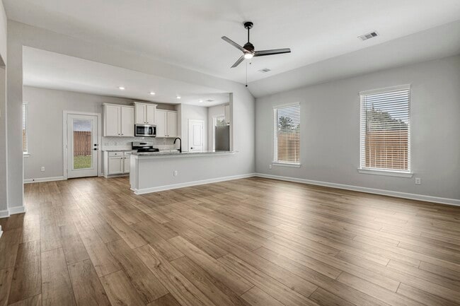 Photo - 15683 Honey Cv Dr