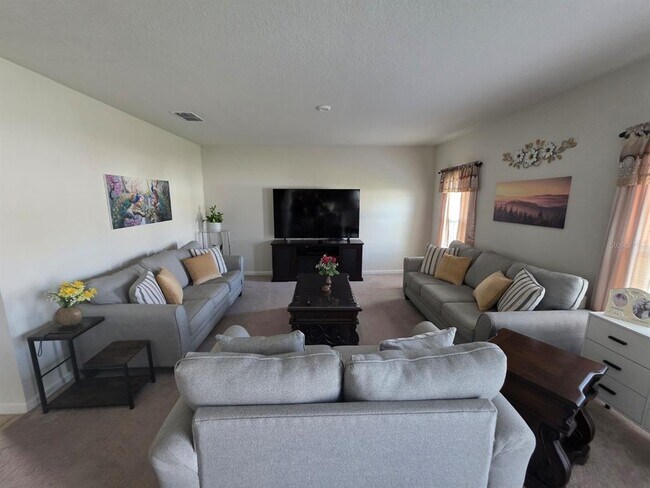 Photo - 1128 Eagle Claw Ln