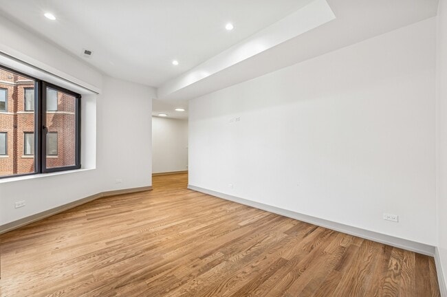Photo - 1337 W Estes Ave Unit 3C