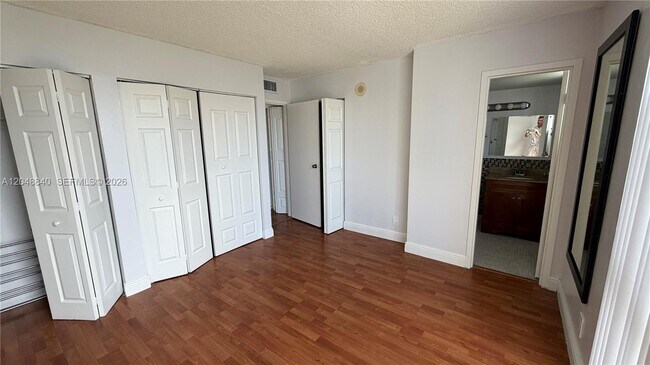 17021 N Bay Rd Unit 914