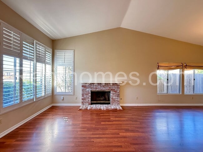 Photo - 8894 Donaker St