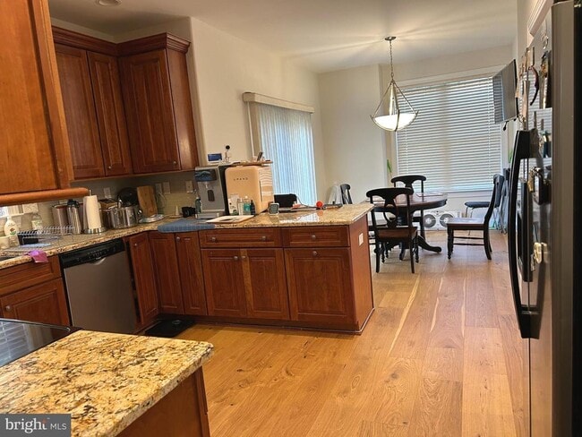 Photo - 1 Haymarket Ln