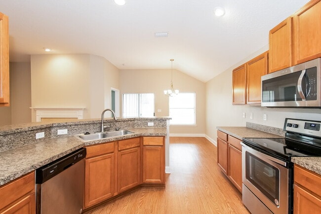 Photo - 12099 Hayden Lakes Cir