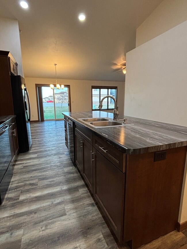 Photo - 2382 Jacobsen Rd