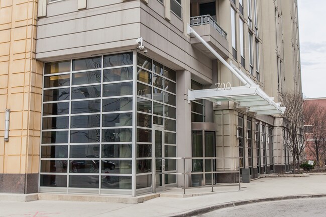 700 N. Larrabee Entrance