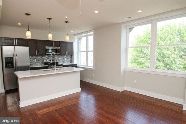 Photo - 400 S 45th St Apartamento Unidad 4B
