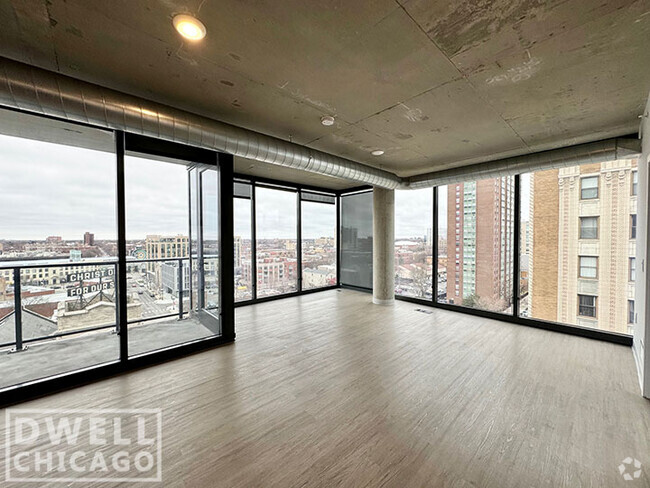 Building Photo - 4505 N Sheridan Rd Unit 2 Rental