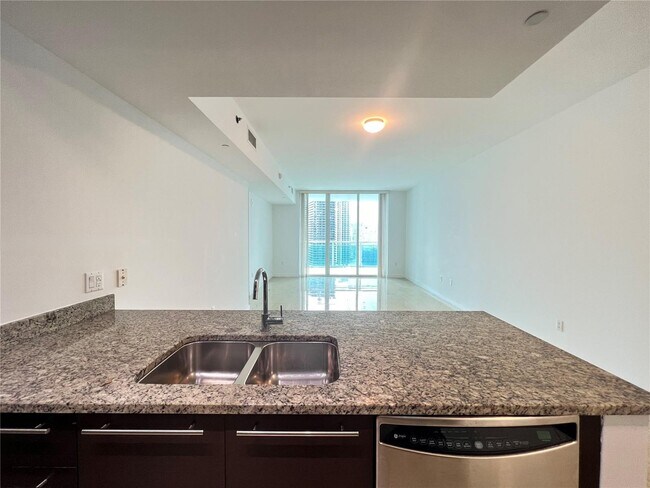 Photo - 950 Brickell Bay Dr Unit 2801