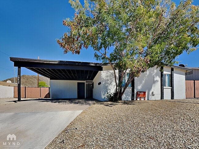 Building Photo - 10435 N 11th Ave