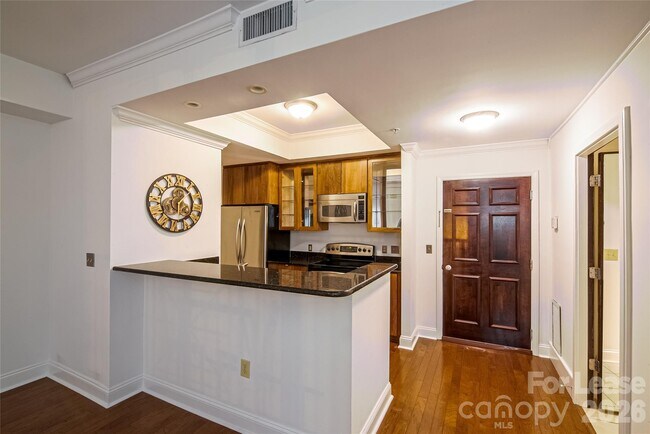 Photo - 300 W 5th St Unit 521