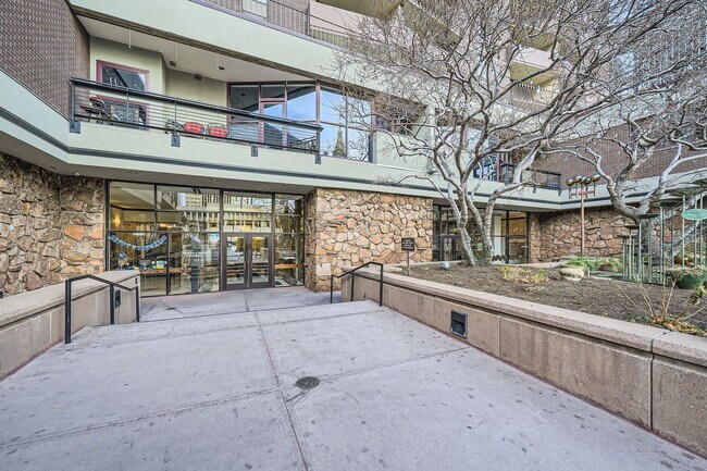 Photo - Downtown Denver Furnished 1 BDR w/ Rooftop Pool