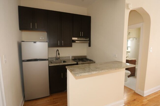 Photo - 4644 N Paulina Unit 401