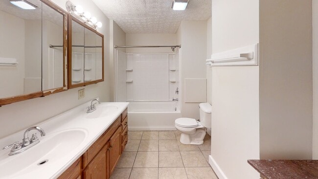 Photo - 71 E 13th Ave