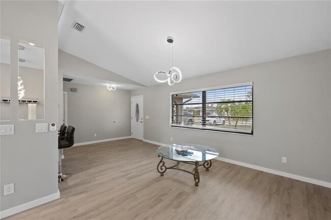 Photo - 22185 Olean Blvd