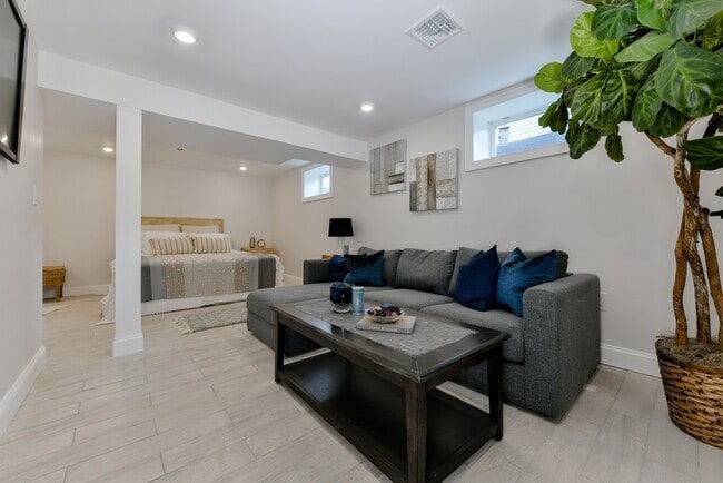 Photo - 224 Newbury Ave Unit 1