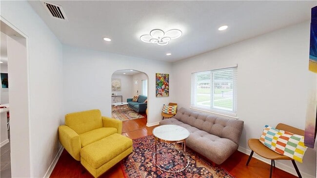 Photo - 2610 Walton Ave