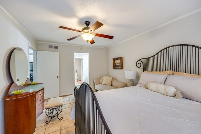 2720 Reagan Street Unit # 102