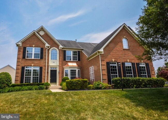 Photo - 120 Galyn Dr House