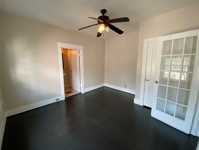 Photo - 512 Branard St