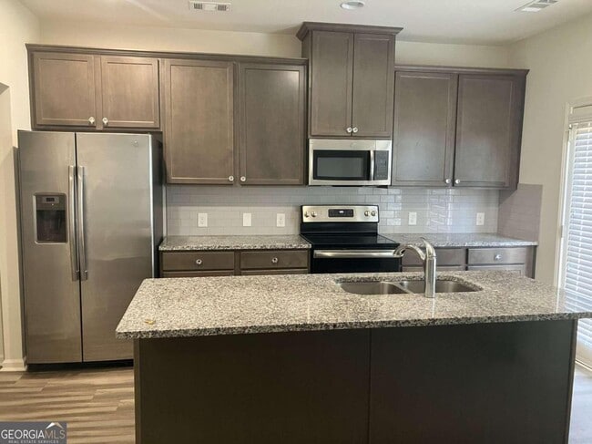 Photo - 5243 Mill Way