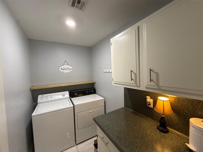 Photo - 7307 Muirwood Ln