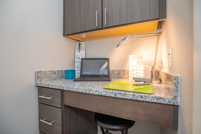 Photo - Bell Lafayette