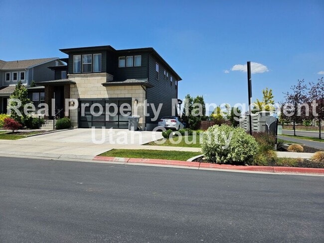 591 N 100 E Unit Downstairs
