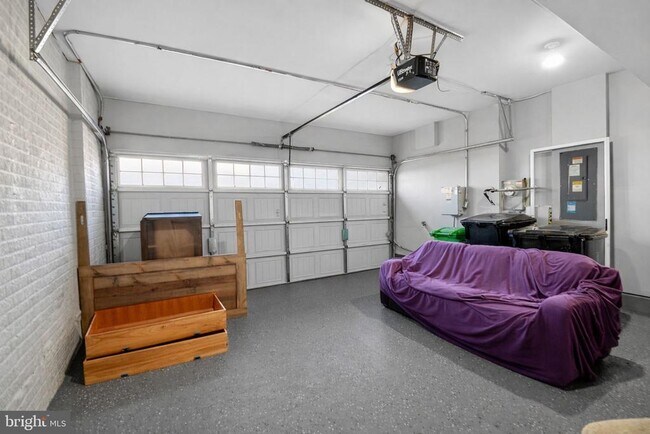 Photo - 2102 Congresbury Pl