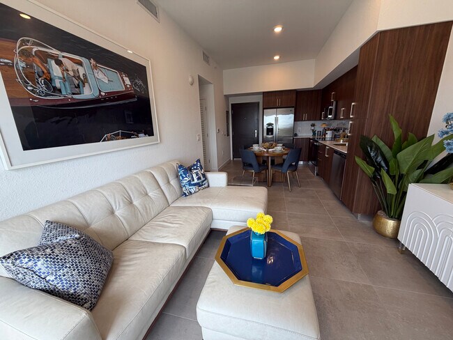 Photo - 1851 Fillmore St Unit B