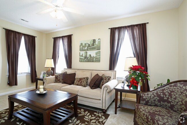 Windsor Creek - Windsor Creek Apartments
