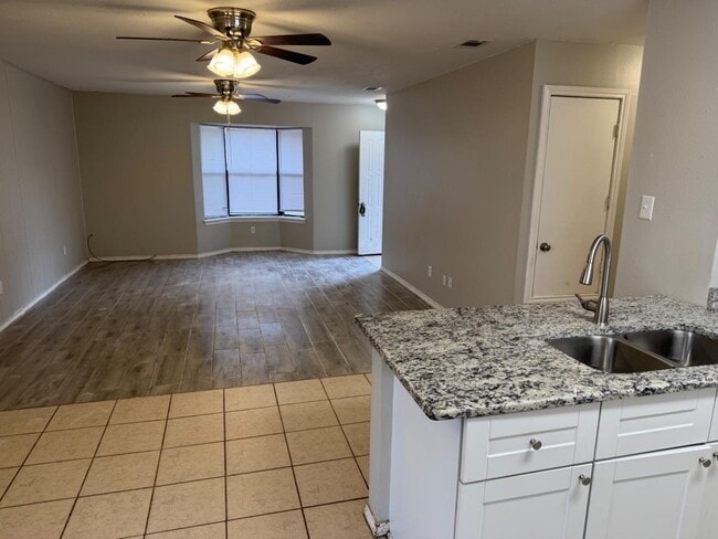 Photo - 4381 Stoneridge Dr