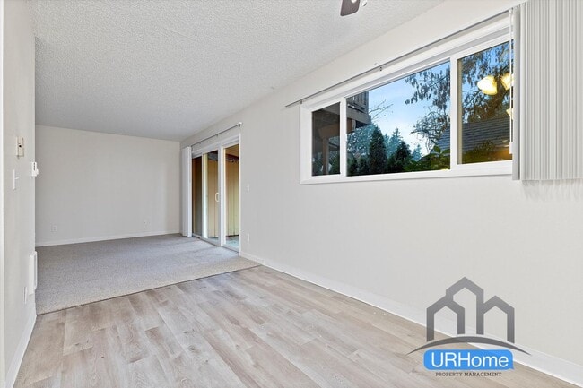 Photo - Bright and spacious 1 bedroom just steps away from public transit! Unit 10