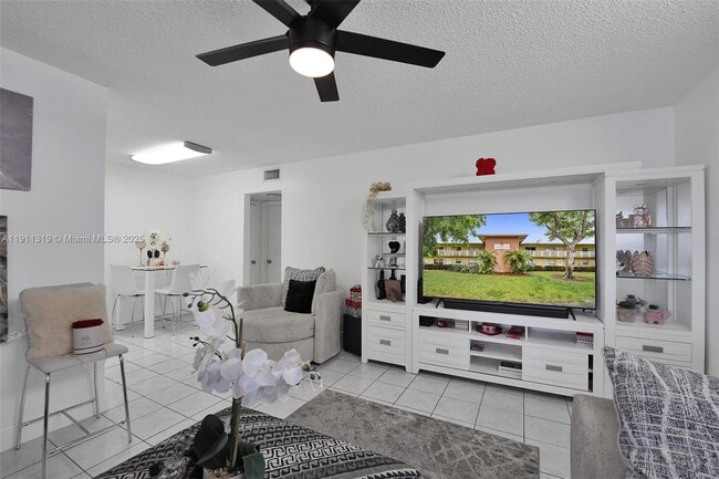 Photo - 3530 NW 43rd Ave Unit 203