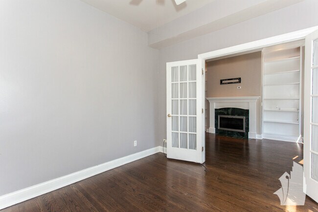 Photo - 3852 N Southport Ave Unit 2