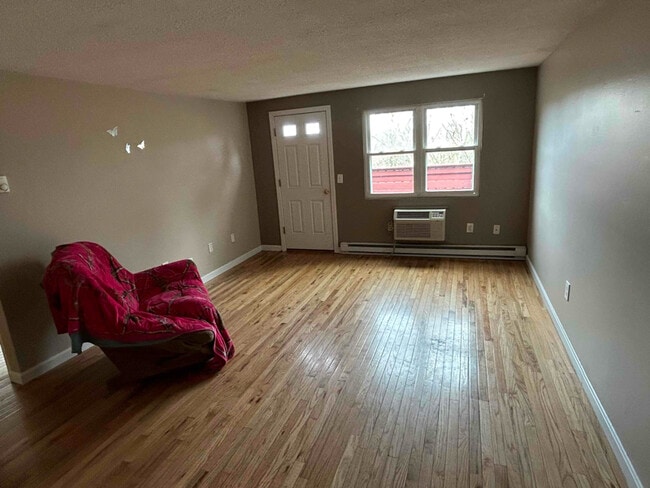 Photo - 198 S Main St Unit 14