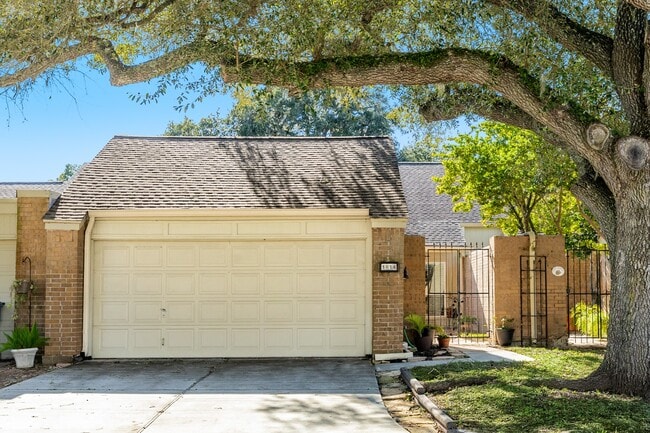 Building Photo - 1814 Veranda Dr Rental