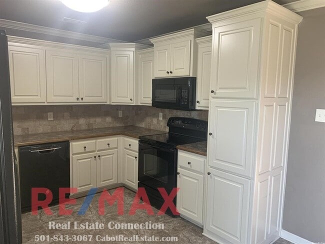 Photo - 63 Castleton Dr