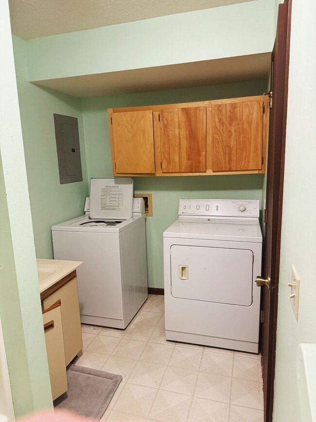 Photo - Blair Bar Unit 1