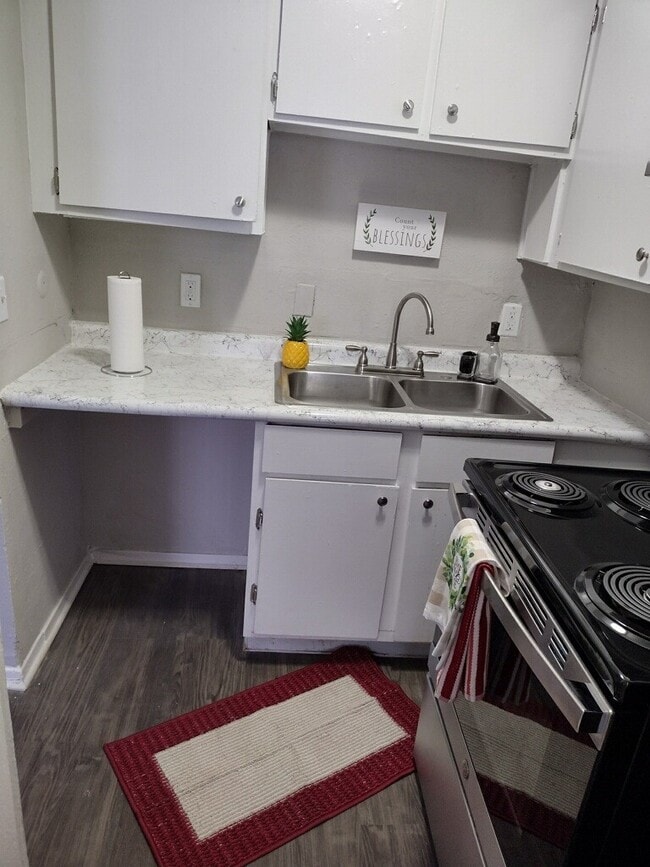 Photo - Courtyards at Gateway