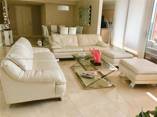 Photo - 3370 Hidden Bay Dr Unit 3370 Hidden Bay Dr  2010